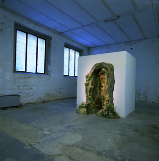 Martin Creed, Tania Kovats, Gillian Wearing, Fuori Fase, La grotta di Tania Kovats