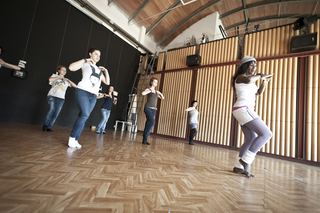 Education Lab - formazione attraverso l'arte - II edizione, Laboratorio di danza "S.A.T. Sole acqua e terra", a cura di Mascherenere e Associazione Sunugal