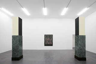 Valentin Carron, Luisant de sueur et de briantine, Installation view Valentin Carron, Kunsthalle Zurich, 2017.
Foto di Stefan Altenburger.