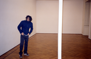 People | Artists, Giuseppe Gabellone, in una fotografia di Armin Linke, 1999