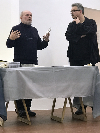Gianluca Codeghini, Elio Grazioli e Gianluca Codegnini alla mostra Si spiega ma non si spezza, Galleria Six Milano, 2019