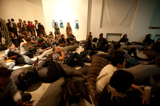 Claudia Losi, Les Funerailles de la Baleine, Foto di Esther Mathis e di Pieranna Scagliotti