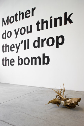 Loredana Di Lillo, Animal, Mother do you think they’ll drop the bomb, 2011
tempera su muro
253 x 368 cm

Marta, 2011
ceppo d'albero, stoffa
60 x 20 cm

Foto di Zeno Zotti

 