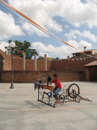 Il raccolto d'autunno continua a essere abbondante, Marco Colombaioni
Macchina del Tempo, 2010