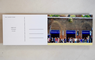 Collezione 2000 - 2010, Gea Casolaro
Roma – Guardando il Colosseo, 2005
stampa fotografica
30 × 20 cm, 2 pezzi
multiplo Impossibile – progetto per Multiplo-3 di N.O. Gallery