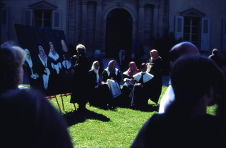 Maja Bajevic, Avanti Popolo, Maja Bajevic, Women at Work — The Observers, 2000, five-day performance / video (8’20”), Château Voltaire, Ferney Voltaire, France, 2000