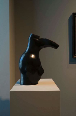 Maurizio Cattelan, Senza titolo, 2009
Polyurethane rubber
51 x 38 x 18 cm
Courtesy: Galerie Perrotin, Paris
