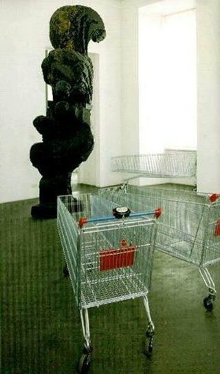 Maurizio Cattelan, Meno di dieci articoli, 1997
(Less than ten articles)
Zinc-plated iron
220 x 60 x 120 cm ciascuno
Castello di Rivoli - Museo d'Arte Contemporanea, Rivoli (TO)