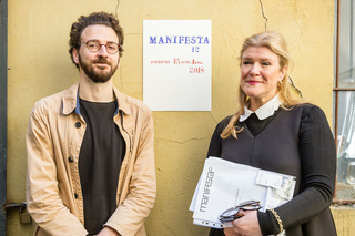 Studio Visit Italia per Manifesta12 Palermo, Hedwig Fijen, direttrice Manifesta e il curatore Ippolito Pestellini Laparelli. Courtesy Manifesta12 e Guido Rizzuti