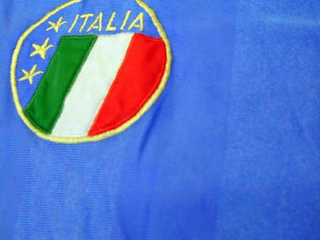 Tobias Rehberger, Luci diffuse, Paolo Rossi, stemma nazionale italiana