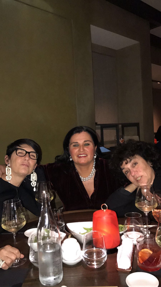 Gemmo SpA, Irene Gemmo con l'architetto Cinzia Dalla Pozza e Patrizia Brusarosco.